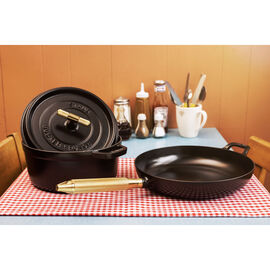4 qt, Round, Dutch Oven Buster And Punch, Matte Black