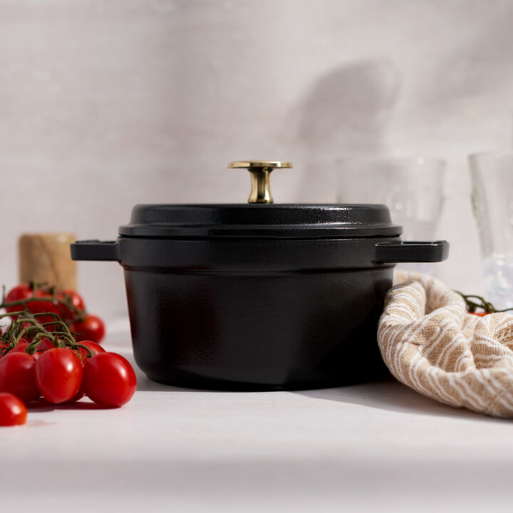 La Cocotte, 1.25 l cast iron round Cocotte, black, large 3