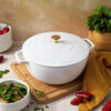 La Cocotte, 4.8 l cast iron round Essential French Oven with Snake Lid, pure-white, small 7