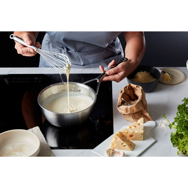 Essential 5, Sauteuse conique 18 cm / 1,5 l, large 2