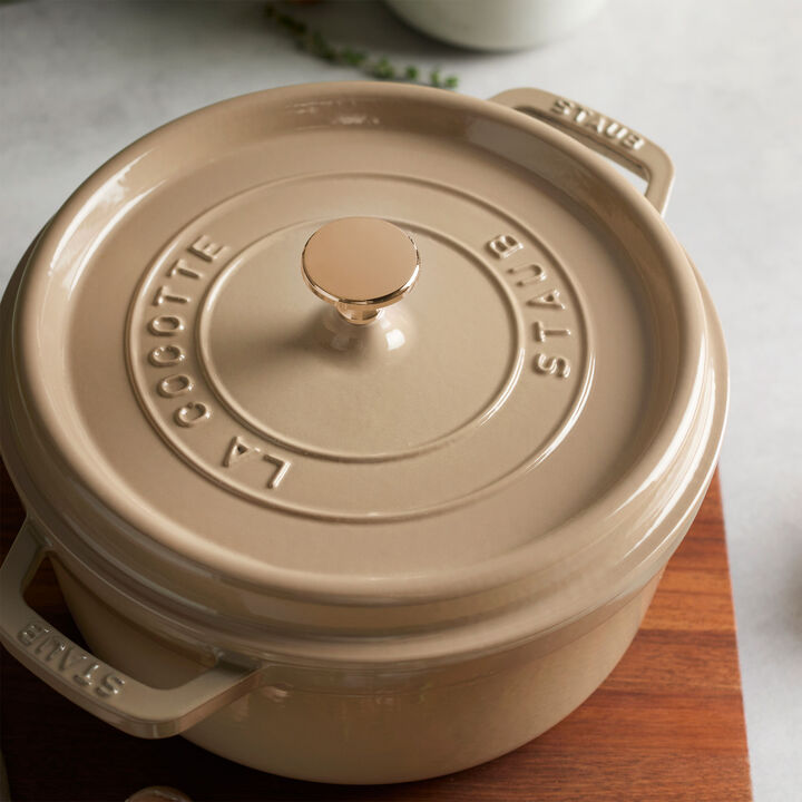 La Cocotte, 24 cm round Cast iron Cocotte sesame, large 3