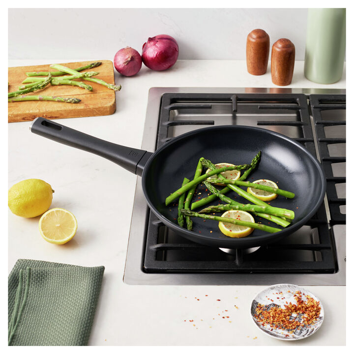 Madura Plus, 10-inch, Aluminum, Fry Pan Titanium-reinforced Ceramic Non-stick Coating, large 2