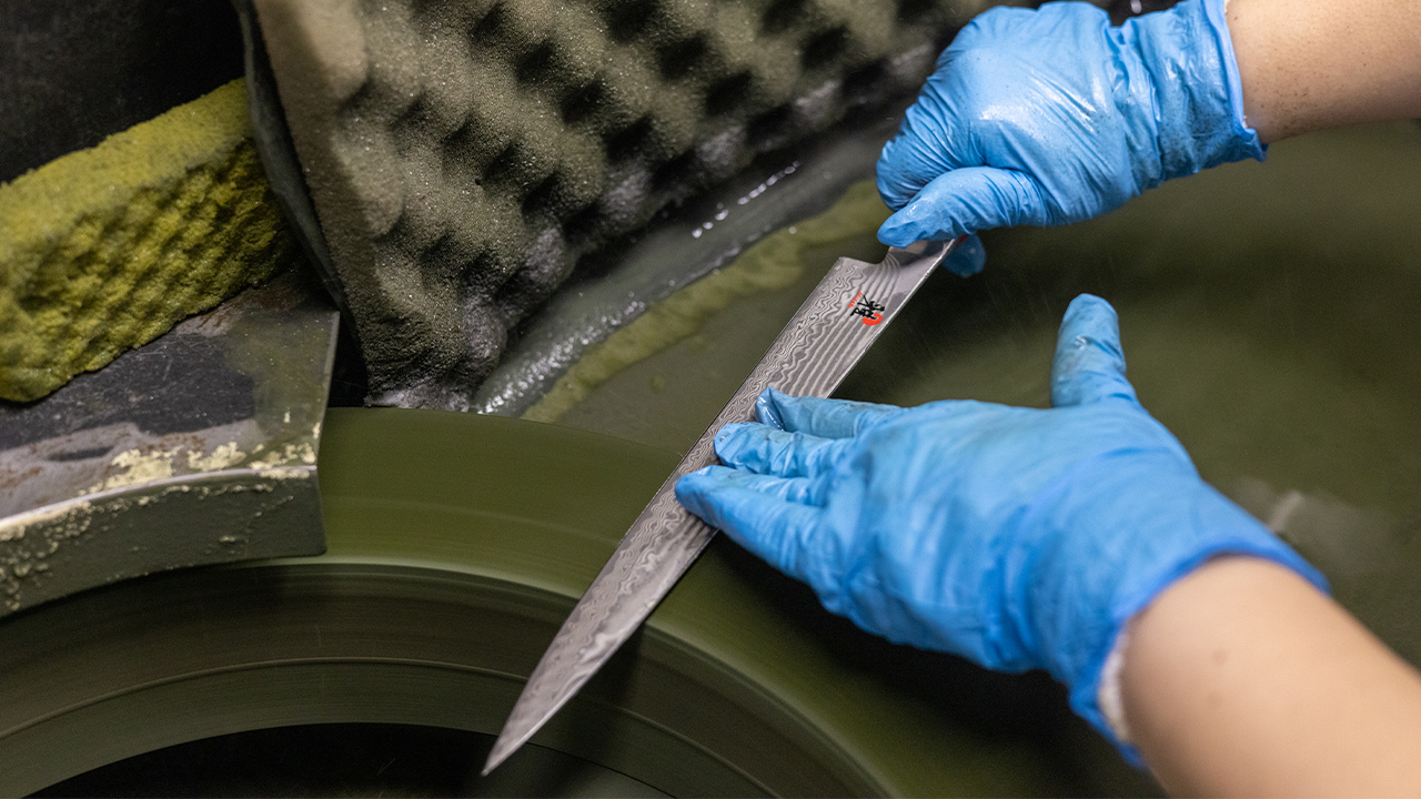 関工場のシャープニングセンターでの研ぎ直し