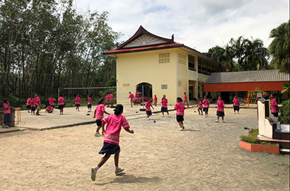 ZWILLING J.A. HENCKELS supports Chao Thai Mai School ZWILLING J.A. HENCKELS supports Chao Thai Mai School